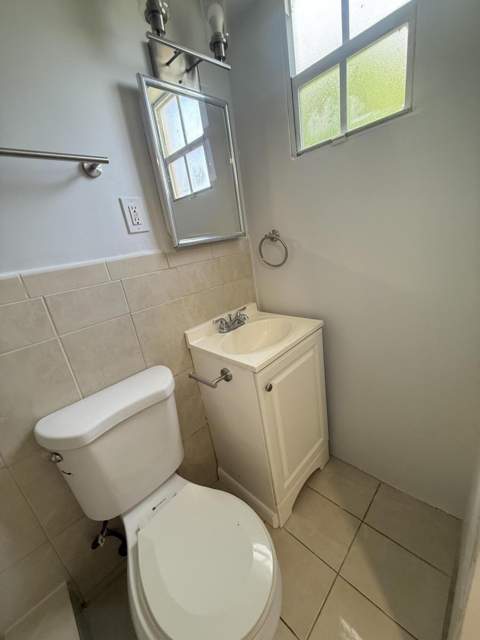 3830 Davis Road, Palm Springs FL - photo 10 of 15