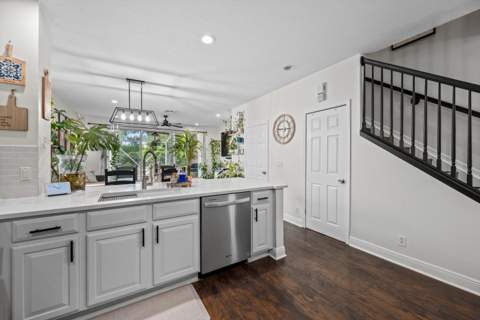 9037 Tremezzo Lane, Boynton Beach FL - photo 7 of 38
