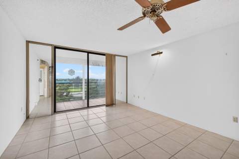 1100 St Charles Place #Ph3, Pembroke Pines FL - photo 23 of 71