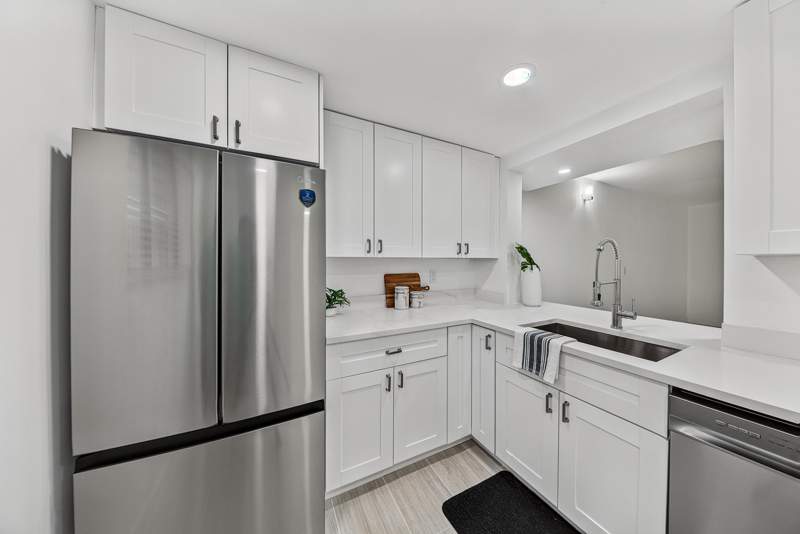 2 bedroom Condominium at 5220 Las Verdes Circle #317, Palmetto Condo, Delray Beach — photo 2