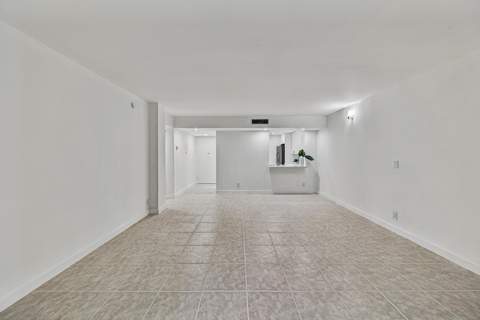 5220 Las Verdes Circle #317, Delray Beach FL - photo 15 of 50