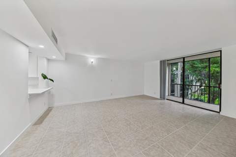 5220 Las Verdes Circle #317, Delray Beach FL - photo 16 of 50