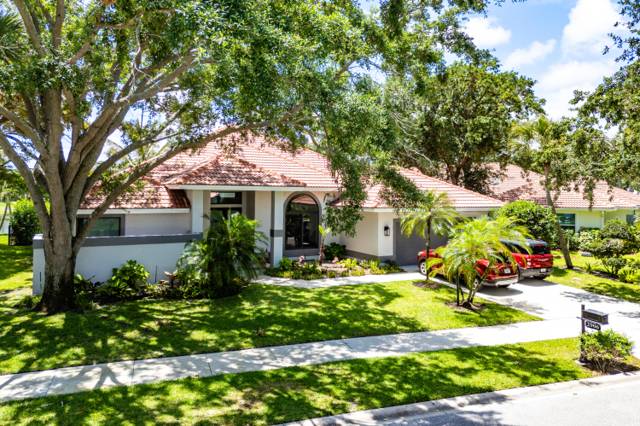 2906 SABALWOOD Court