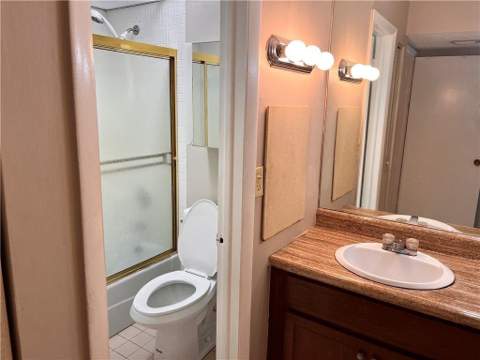 3690 Inverrary Drive #2c, Lauderhill FL - photo 8 of 19