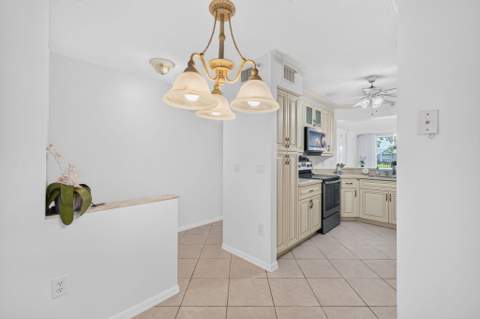 9551 Weldon Circle #E212, Tamarac FL - photo 11 of 56