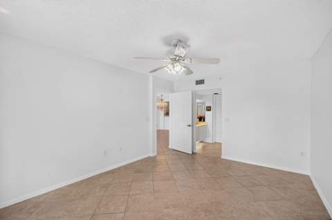 9551 Weldon Circle #E212, Tamarac FL - photo 20 of 56