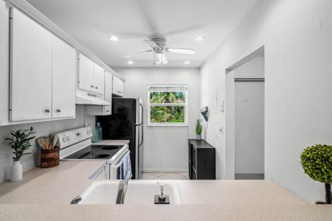 207 Tropic Isle Drive #208, Delray Beach FL - photo 9 of 42