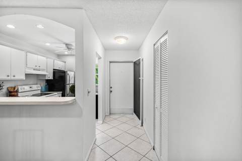 207 Tropic Isle Drive #208, Delray Beach FL - photo 6 of 42