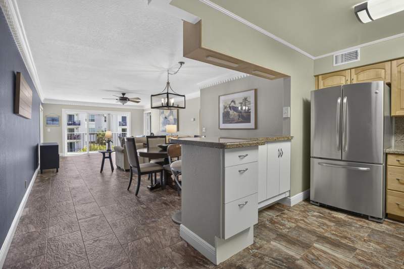 2 bedroom Condominium at 1206 S Lake Drive #504, James Place Condo, Lantana — photo 3