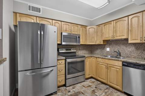 1206 S Lake Drive #504, Lantana FL - photo 6 of 54