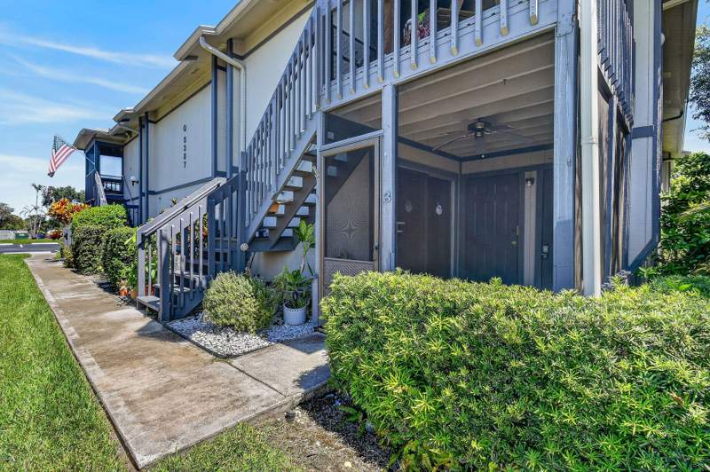 2 bedroom Condominium at 8387 SE Croft Circle #Q3, Pinecroft Condo, Hobe Sound — photo 3