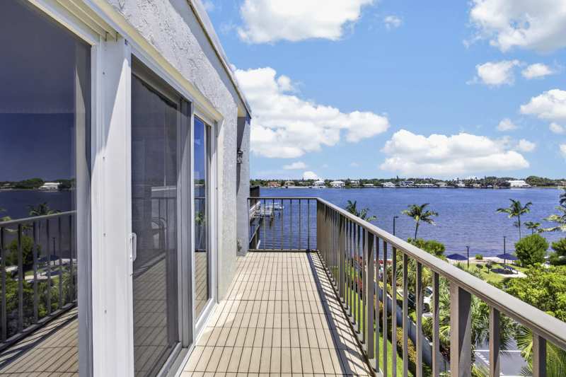 2 bedroom Condominium at 1206 S Lake Drive #504, James Place Condo, Lantana — photo 1