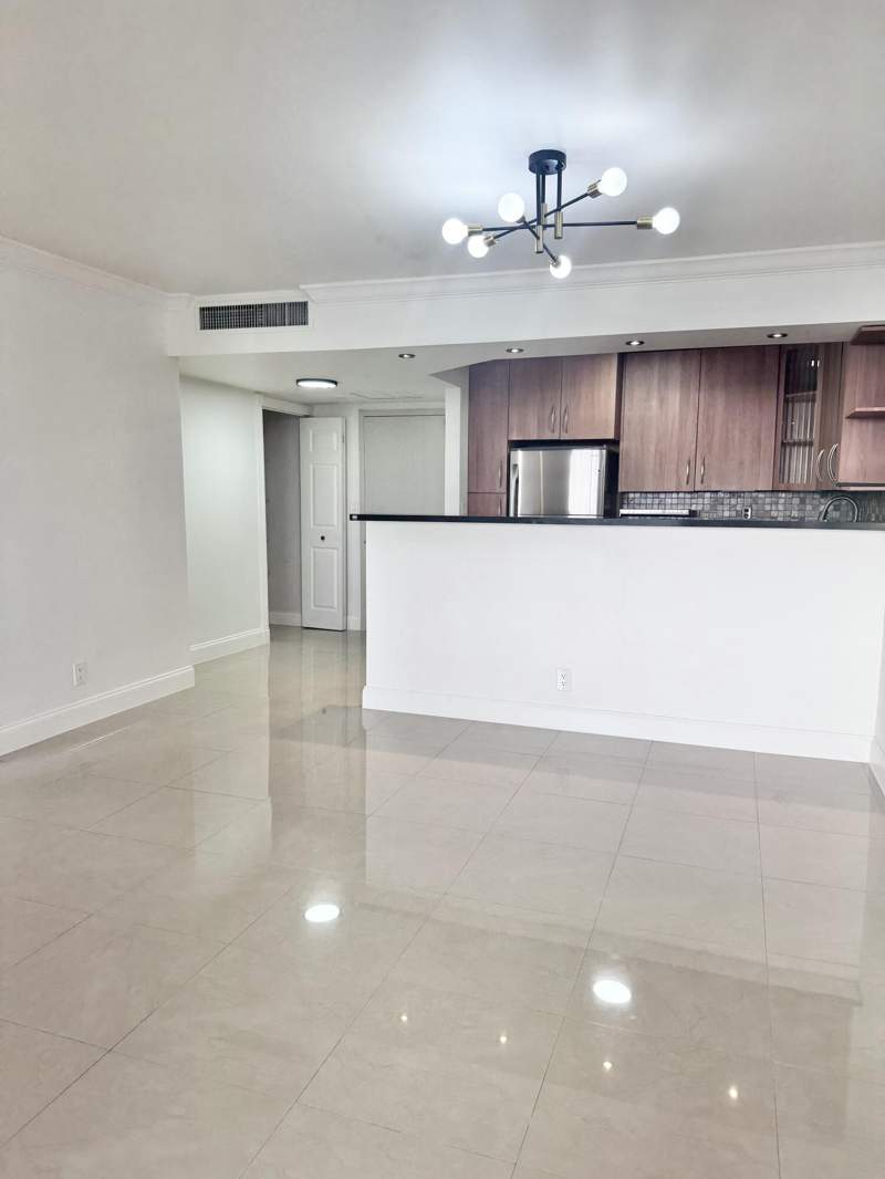 2 bedroom Condominium at 600 Three Islands Boulevard #1108, Olympus Condo Phase, Hallandale Beach — photo 4