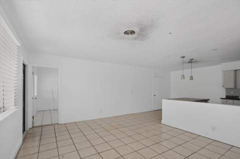 5845 Arthur Street, Hollywood FL - photo 10 of 31