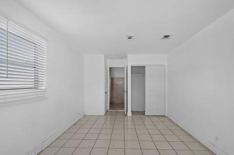 5845 Arthur Street, Hollywood FL - photo 24 of 31
