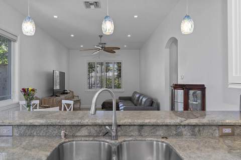 1106 N Lakeside Drive, Lake Worth Beach FL - photo 21 of 48