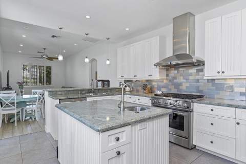 1106 N Lakeside Drive, Lake Worth Beach FL - photo 20 of 48