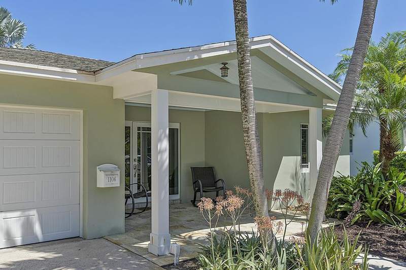 3 bedroom Single Family Residence at 1106 N Lakeside Drive, Lake Worth Town Of, Lake Worth Beach — photo 3