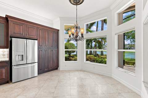 10684 Whitewind Circle, Boynton Beach FL - photo 23 of 86