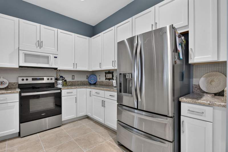 4 bedroom Single Family Residence at 7443 NW 113th Avenue, Parkland Reserve, Parkland — photo 5