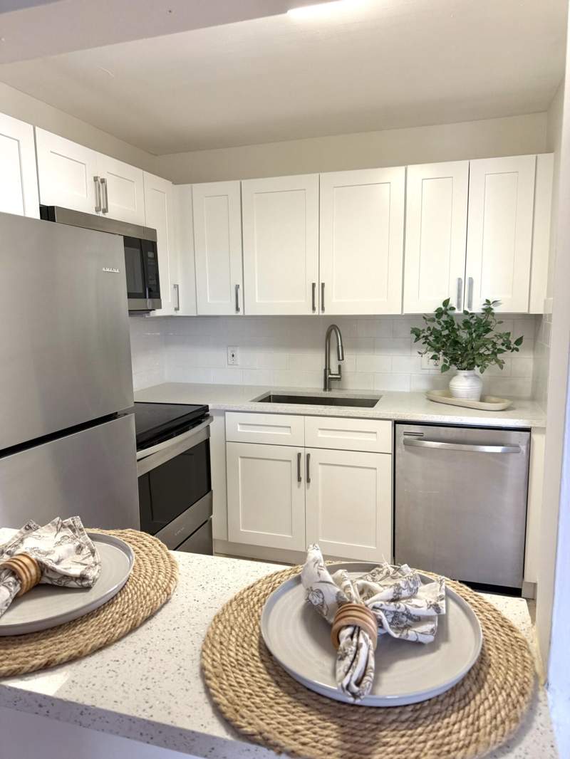 1 bedroom Condominium at 200 Village Green Circle #k 311, Village Green Kensington Cond Decl Filed 10-17-79, Palm Springs — photo 3