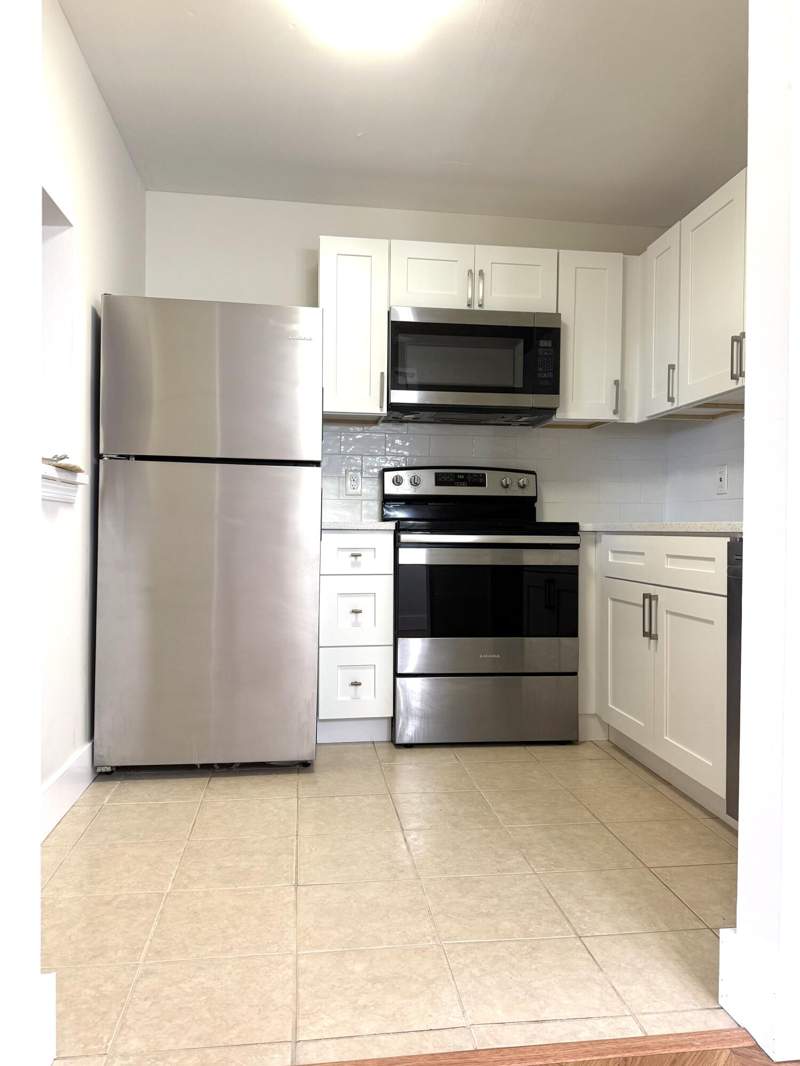 1 bedroom Condominium at 200 Village Green Circle #k 311, Village Green Kensington Cond Decl Filed 10-17-79, Palm Springs — photo 4