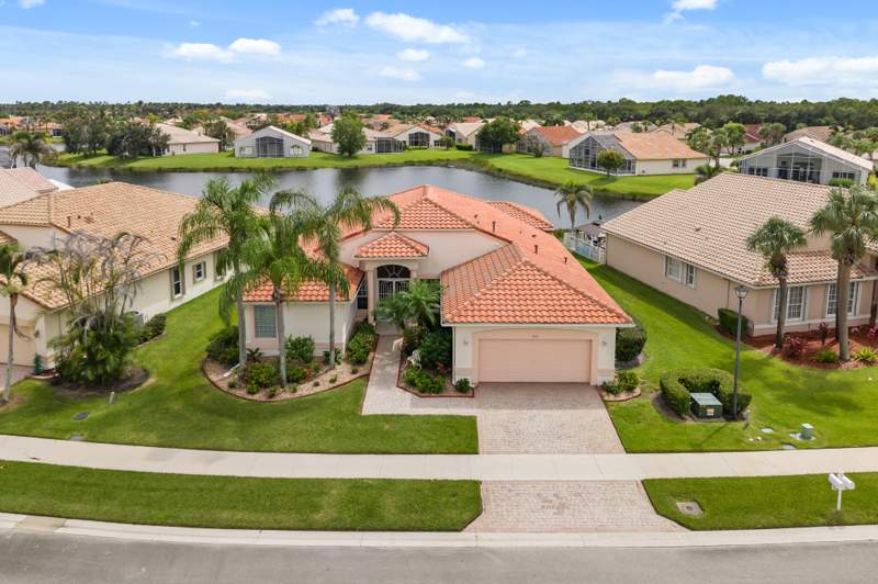 3 bedroom Single Family Residence at 412 NW Aqua Vista Lane, Cascades At St Lucie West Phase 2 , Port St. Lucie — photo 4