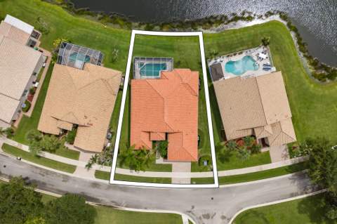 412 NW Aqua Vista Lane, Port St. Lucie FL - photo 7 of 76