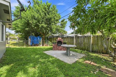 496 NW 47th Court, Oakland Park FL - photo 23 of 24