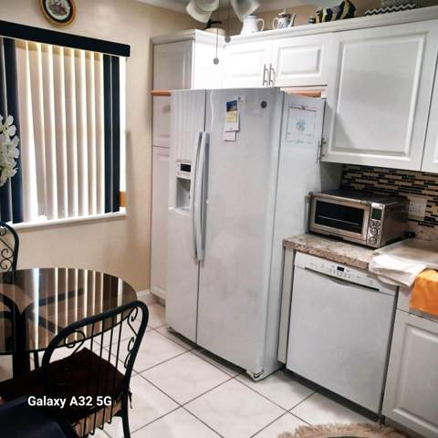 155 Lake Meryl Drive, West Palm Beach FL - photo 7 of 19