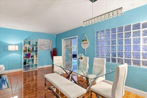 1430 SW 88th Way, Pembroke Pines FL - photo 7 of 35