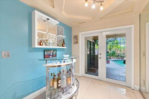1430 SW 88th Way, Pembroke Pines FL - photo 9 of 35