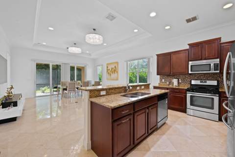 8361 NW 120th Way, Parkland FL - photo 6 of 32