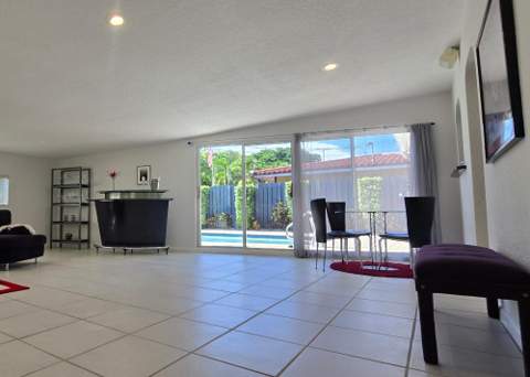 3044 NE 15th Terrace, Oakland Park FL - photo 13 of 23