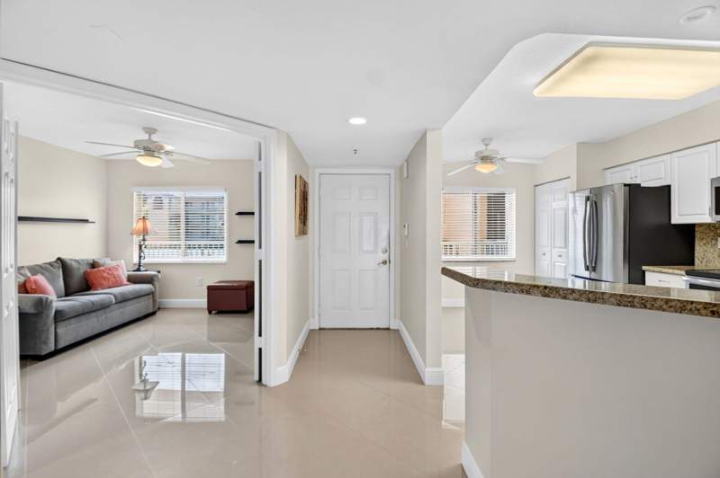 3 bedroom Condominium at 12511 Imperial Isle Drive #205, Coral Cove Condo, Boynton Beach — photo 4