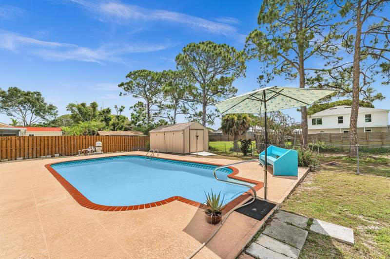 3 bedroom Single Family Residence at 515 NW Twylite Terrace, Port St Lucie Section 25, Port St. Lucie — photo 2