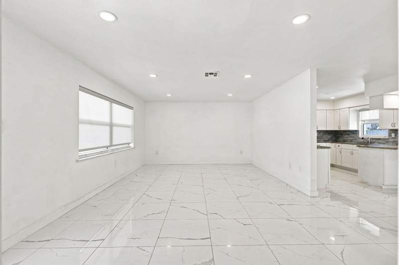 3 bedroom Single Family Residence at 1935 Cypress Avenue, Surfside Unit 1 Subdivision, Fort Pierce — photo 4