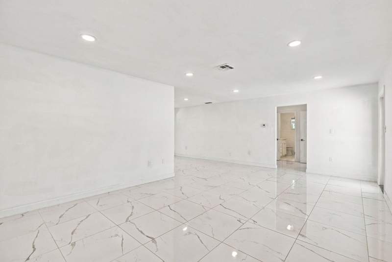 3 bedroom Single Family Residence at 1935 Cypress Avenue, Surfside Unit 1 Subdivision, Fort Pierce — photo 5