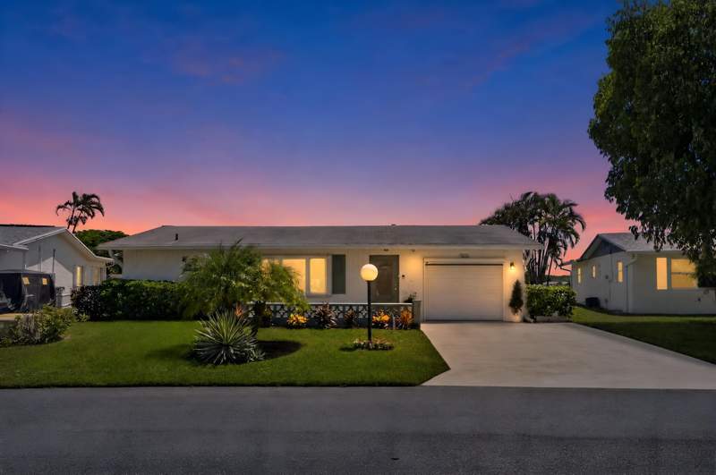 2 bedroom Single Family Residence at 3610 Joseph Drive, Cypress Lakes 2, West Palm Beach — photo 2