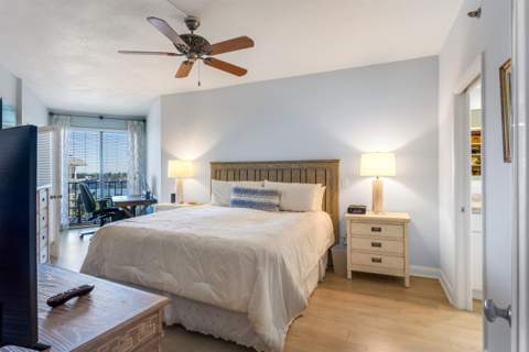1035 S Federal Highway #Ph-11, Delray Beach FL - photo 16 of 40