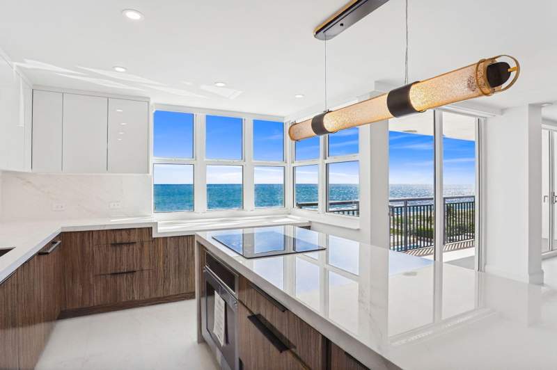 2 bedroom Condominium at 2000 S Ocean Boulevard #6E, Whitehall Condo, Boca Raton — photo 3