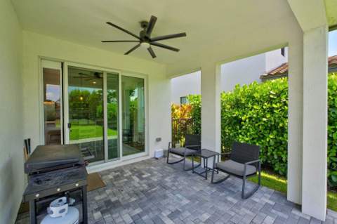 3266 Dunning Drive, Royal Palm Beach FL - photo 13 of 44