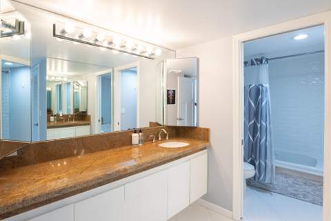 2400 Presidential Way #Ph6, West Palm Beach FL - photo 23 of 37
