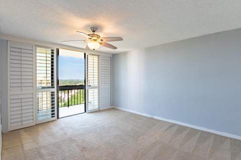 2400 Presidential Way #Ph6, West Palm Beach FL - photo 16 of 37