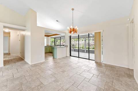 2525 SW Grotto Circle, Port St. Lucie FL - photo 9 of 38