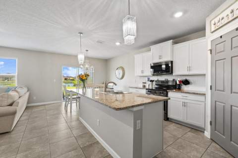 10753 SW Cremona Way, Port St. Lucie FL - photo 9 of 40