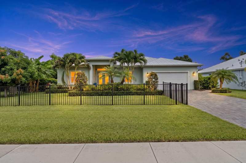 3 bedroom Single Family Residence at 232 SW Indian Groves Drive, Indian Groves, Stuart — photo 1
