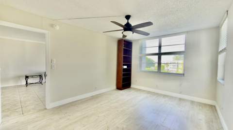 9311 Orange Grove Drive #402, Davie FL - photo 10 of 22