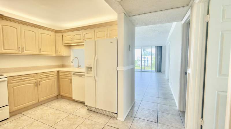 2 bedroom Condominium at 9311 Orange Grove Drive #402, Poinciana 14 Pine Island Ridge, Davie — photo 3