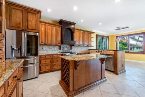 112 Isola Circle, Royal Palm Beach FL - photo 7 of 54